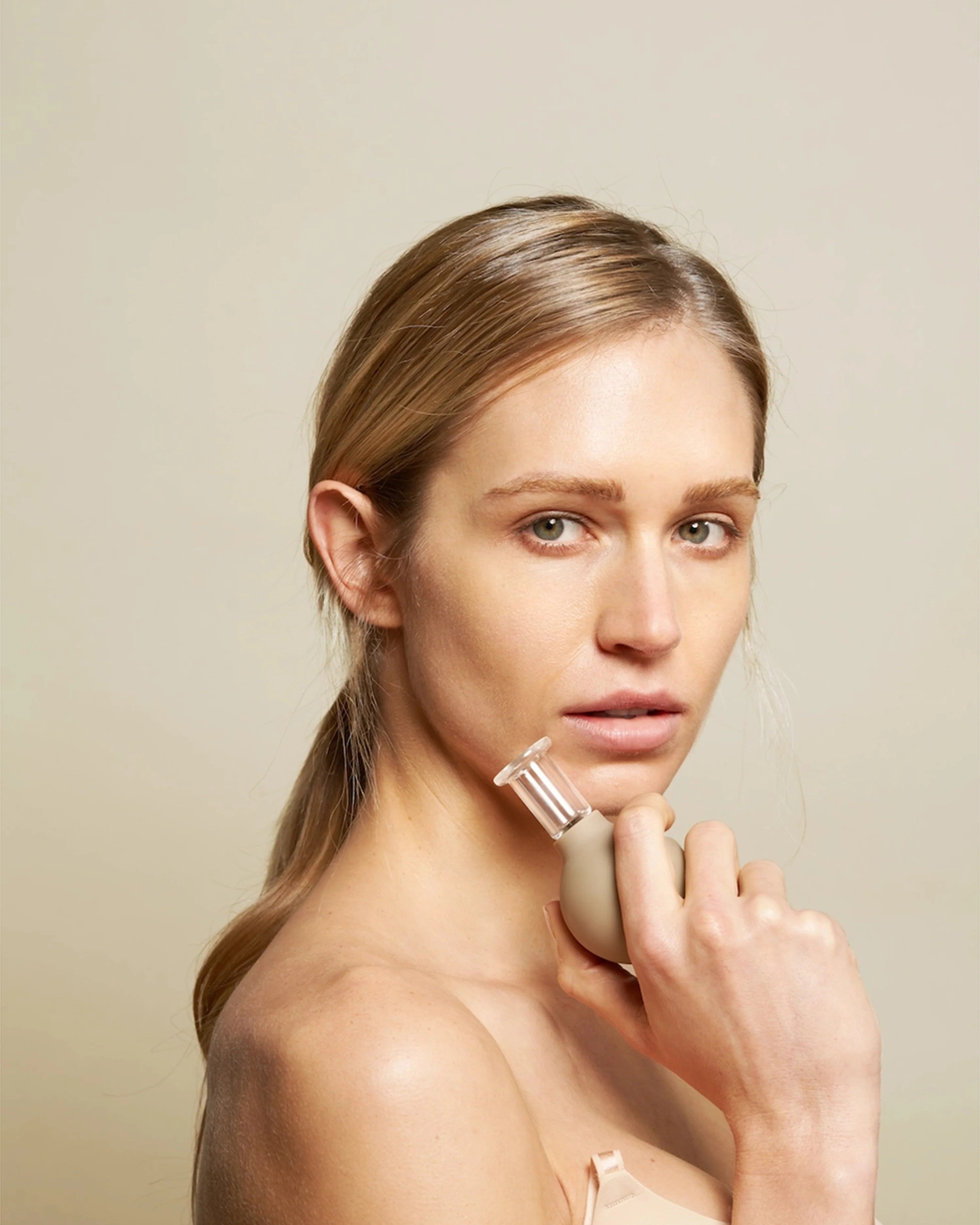 Otkrijte tajnu blistave kože uz novi ROX Beauty Face Cupping Set